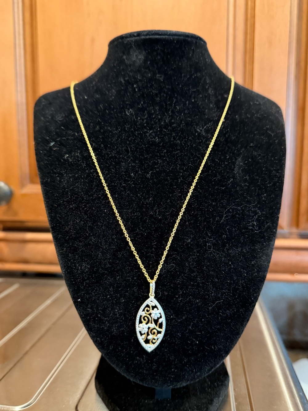 Gold Tone Filigree Pendant Necklace - Women Jewelry
